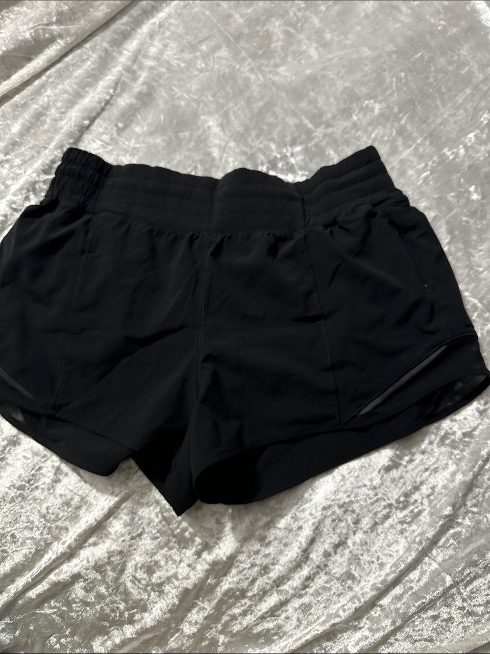 Hotty Hot High-Rise Lined Short 2.5" size 8